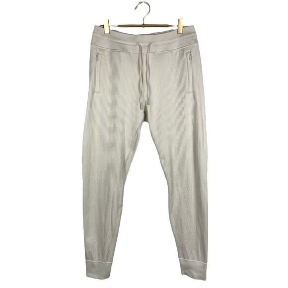 Lululemon Engineered Warmth Jogger
White Opal / White Size 8 Merino Wool Lounge - Picture 6 of 15